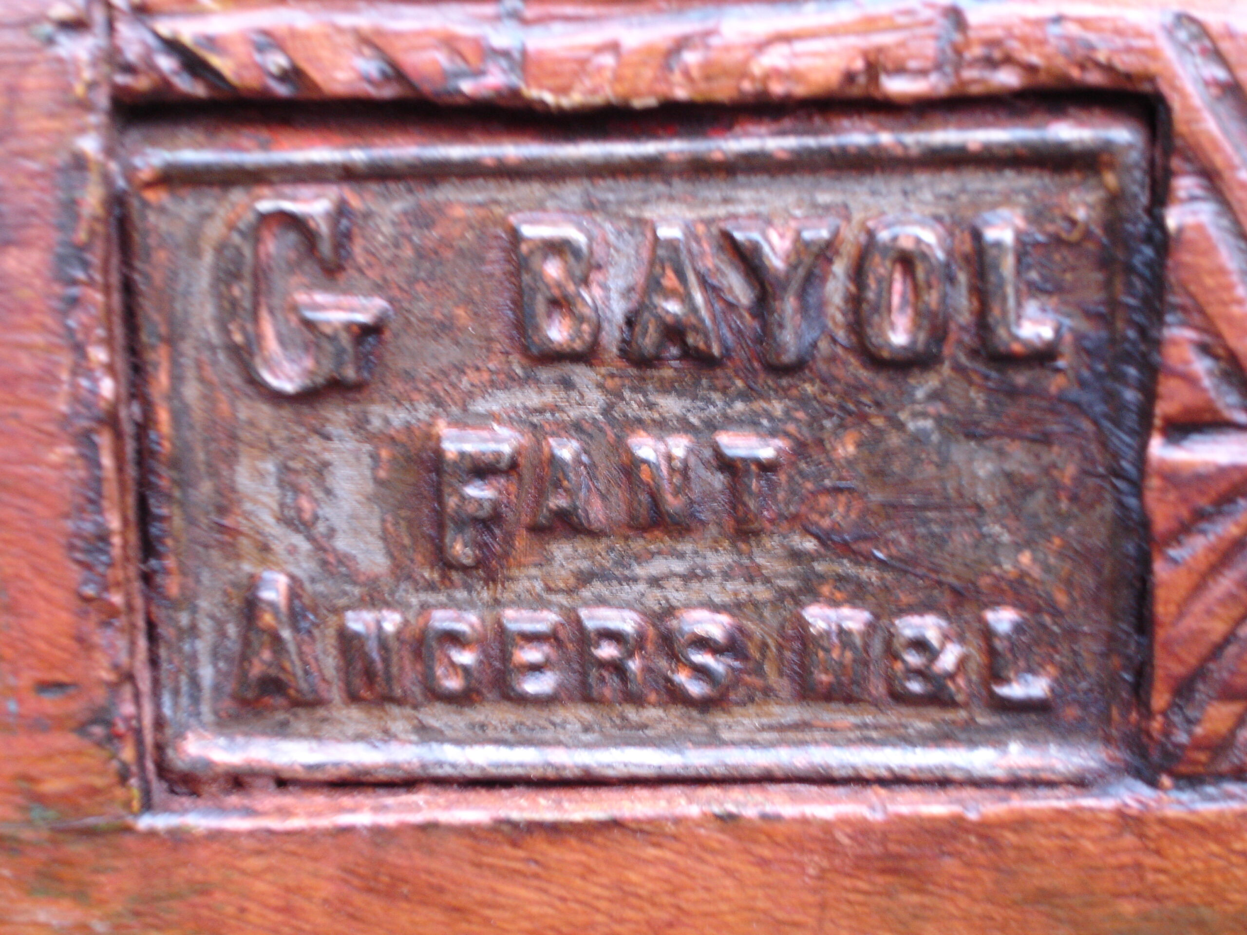 Read more about the article Rare plaque BAYOL